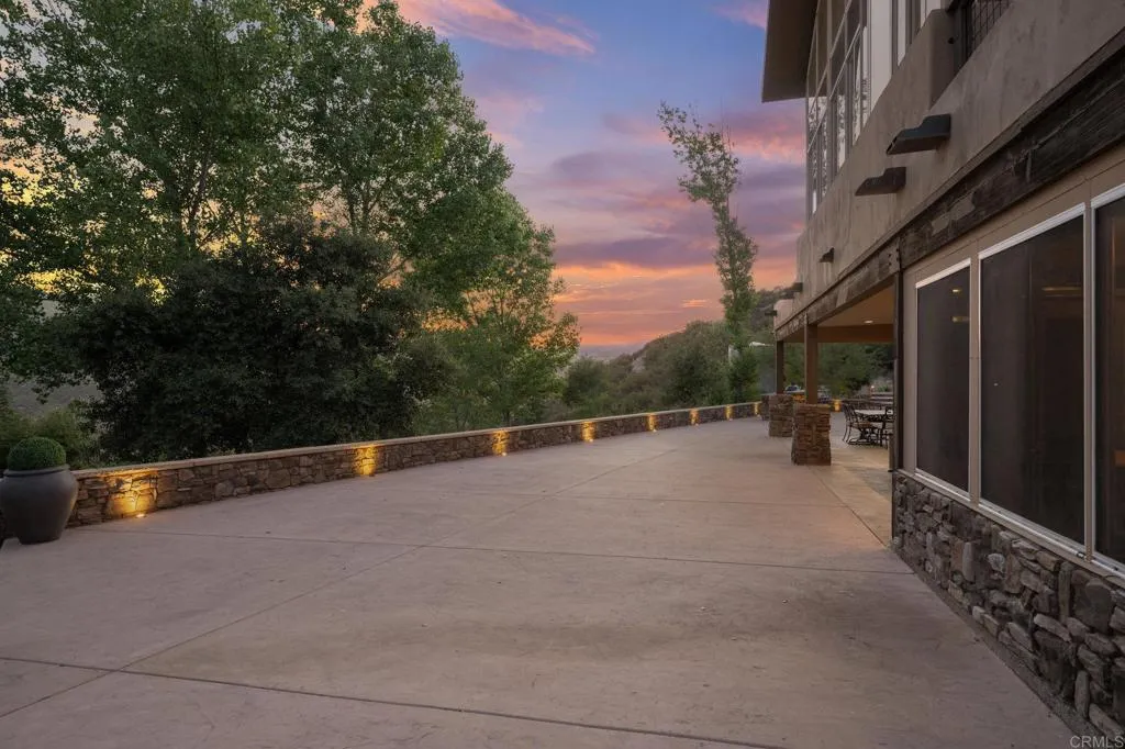 https://cdn.realtyfeed.com/cdn/127/306476322/7f0a1d55cac8385f944026020c0ca074.webp