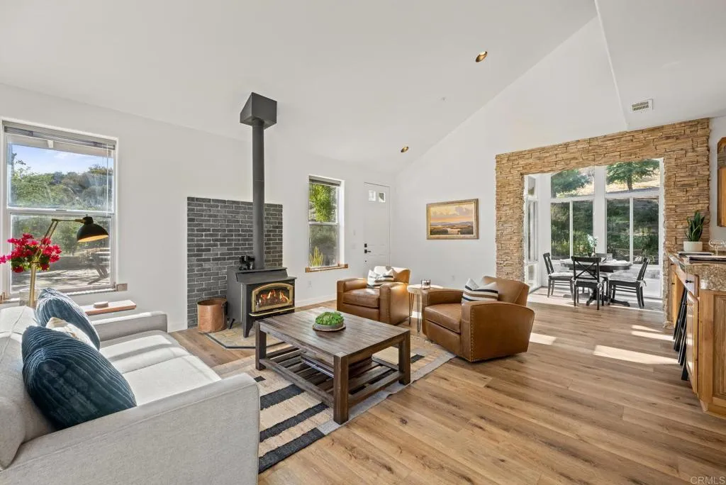 https://cdn.realtyfeed.com/cdn/127/306476322/ba8cbbccc1b0b4e5109c97d1c151e22b.webp