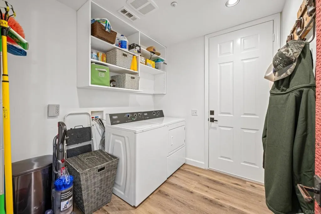 https://cdn.realtyfeed.com/cdn/127/306476322/c5ccfe0705c48130e5afdb618861d6cc.webp