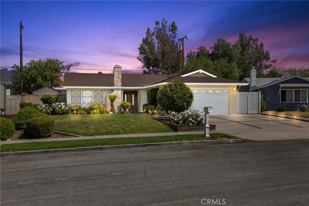 1110  Mariposa Drive