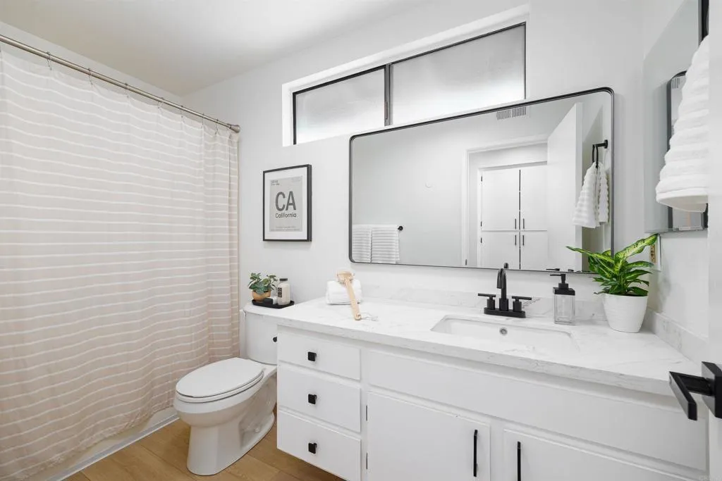 https://cdn.realtyfeed.com/cdn/127/306476451/f54edba5719d84deb81a885b3f411320.webp