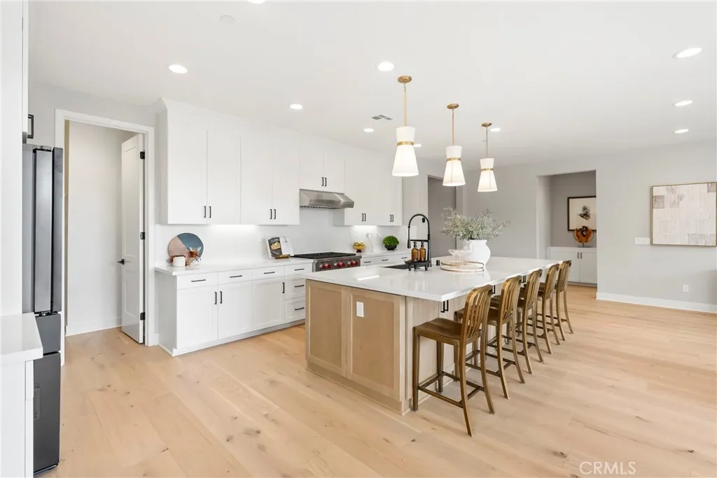 https://cdn.realtyfeed.com/cdn/127/306476473/0abbab2fea3a5eccfeb8c460021401a7.webp