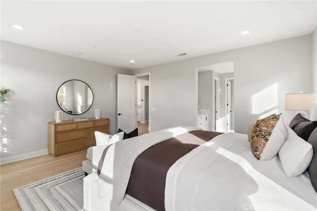 https://cdn.realtyfeed.com/cdn/127/306476473/56ba43277c79da9ee533f2adf5b93fa5.webp