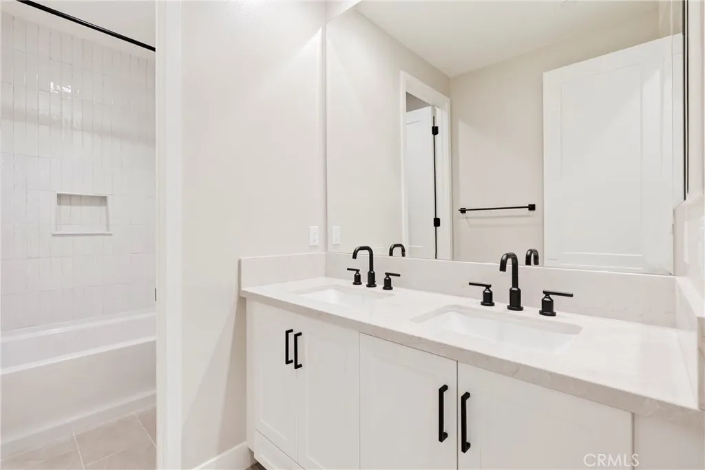 https://cdn.realtyfeed.com/cdn/127/306476473/7a9cce7c4a53aef596bfaebdb85caa88.webp