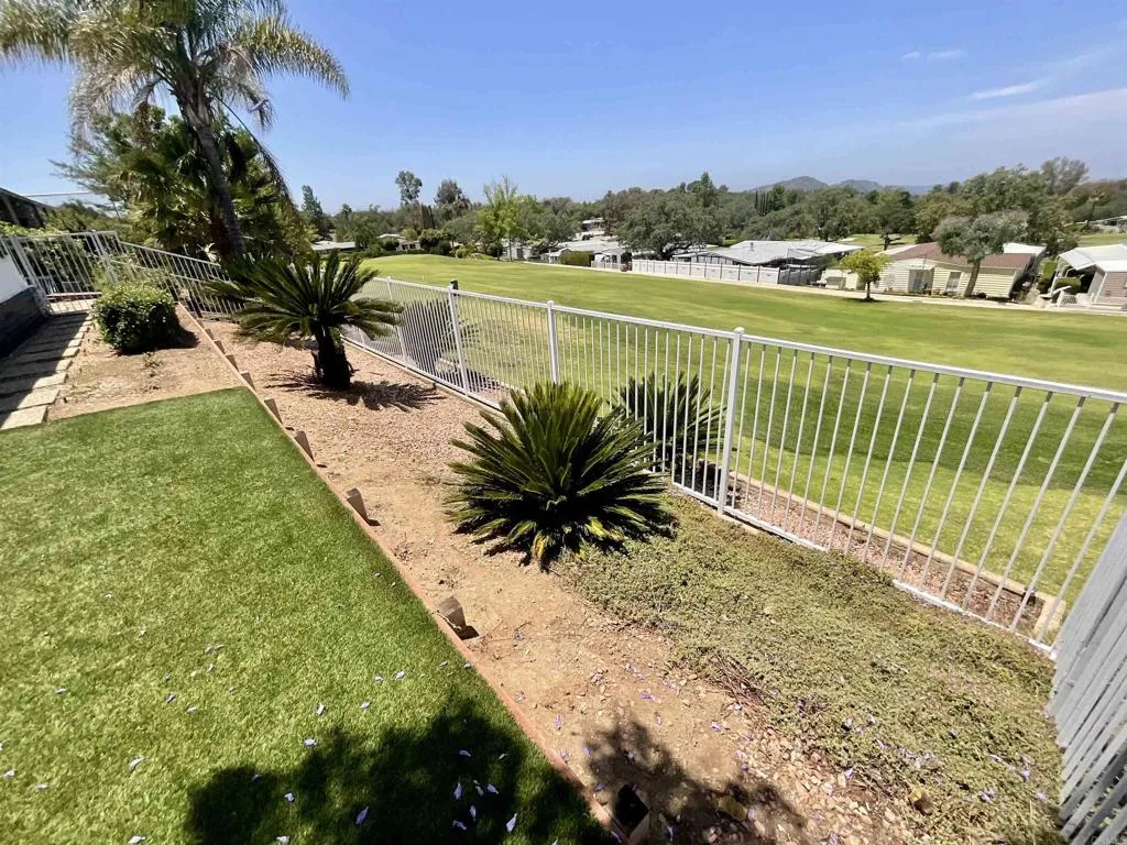 https://cdn.realtyfeed.com/cdn/127/306476527/0af32a8bf956b67c6f6fb62409f28dfb.webp