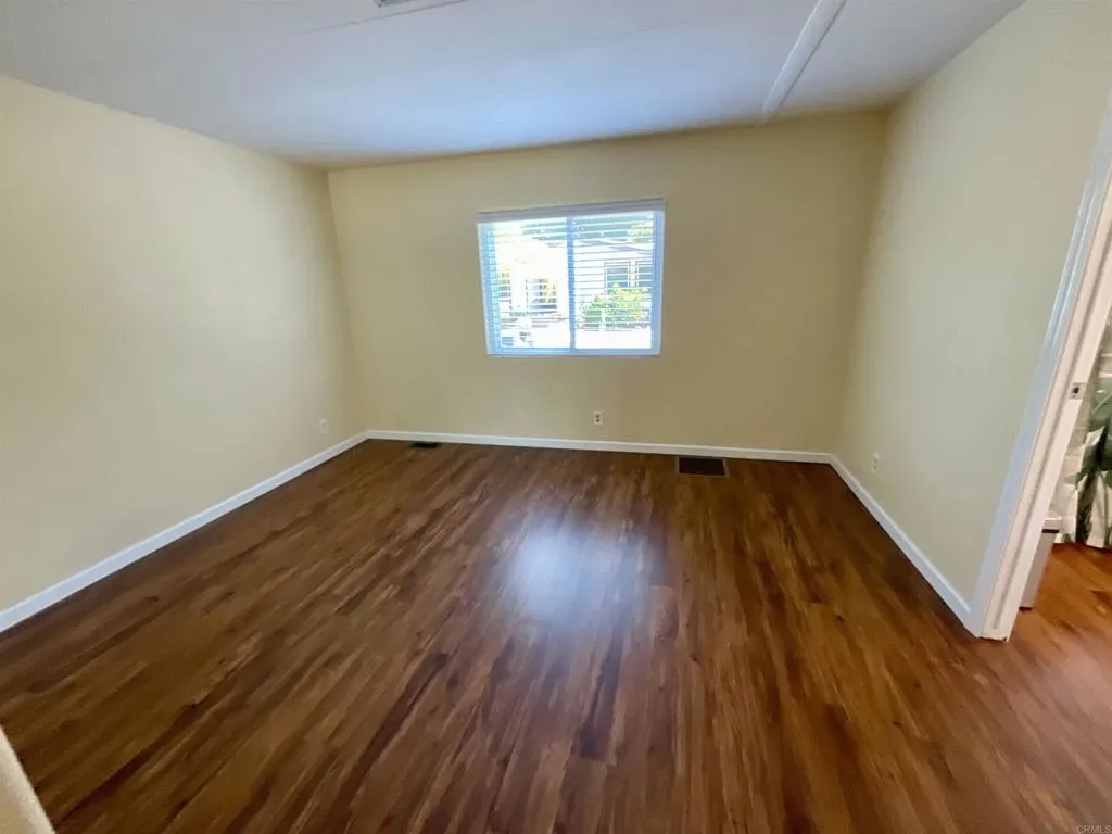 https://cdn.realtyfeed.com/cdn/127/306476527/45571a953024968079eb5bfd4790af44.webp