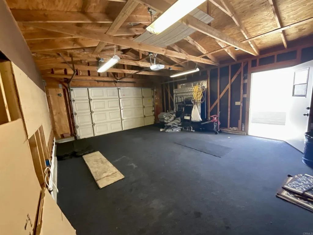 https://cdn.realtyfeed.com/cdn/127/306476527/678eca62fd85bc2e3c104ab028aaf40a.webp