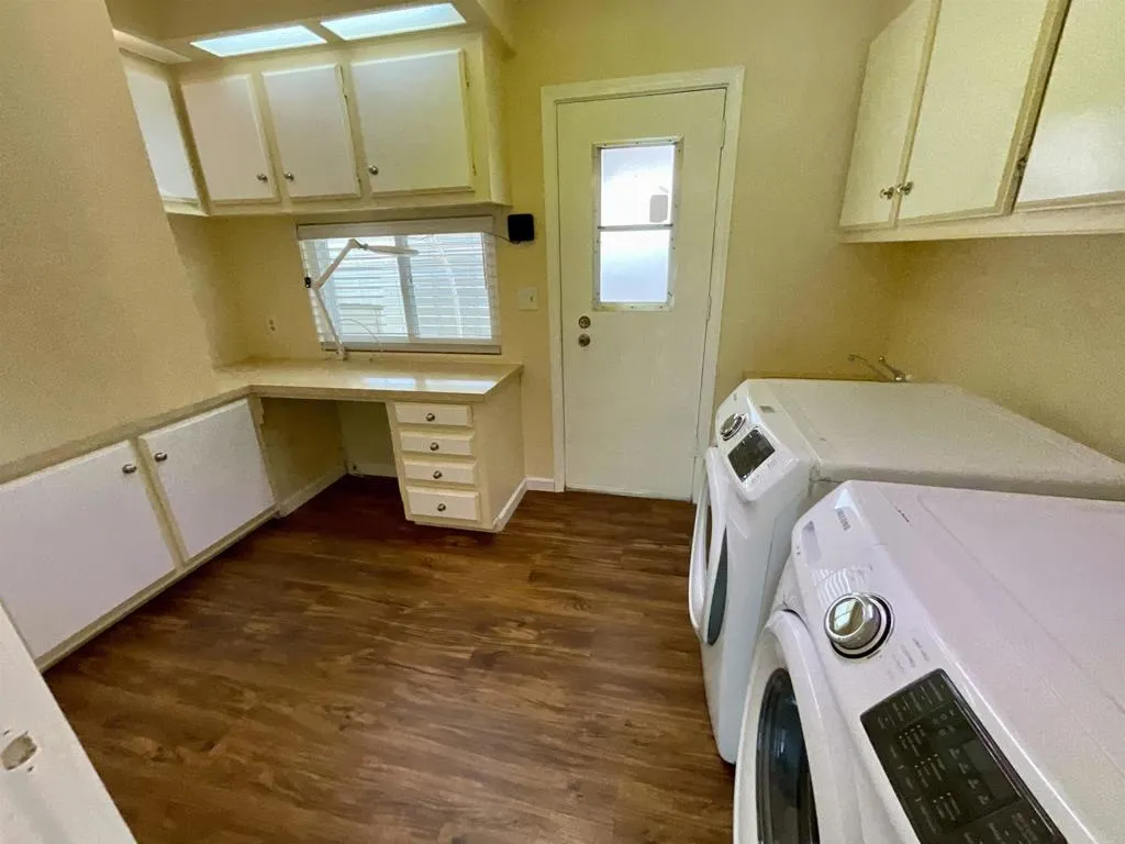 https://cdn.realtyfeed.com/cdn/127/306476527/d1ebfa3cc103e293e4ee89b10b85541d.webp