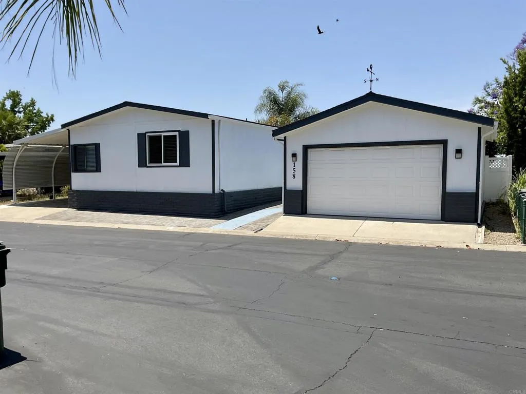 https://cdn.realtyfeed.com/cdn/127/306476527/d4fef5a9d3f78a40f6044e1cf89c1edb.webp