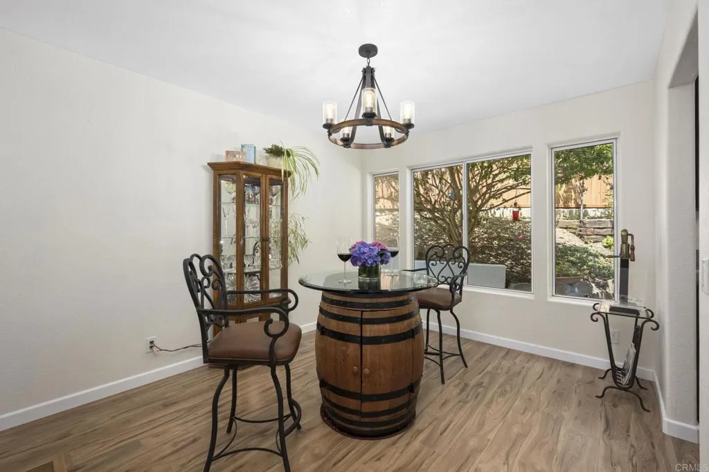 https://cdn.realtyfeed.com/cdn/127/306476535/afb05f915fdb5a6d00248d2c96b79911.webp