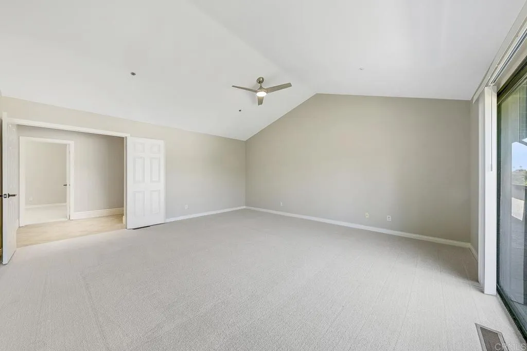 https://cdn.realtyfeed.com/cdn/127/306476589/061fe0f1d0eeabfef63df7059aa589fc.webp
