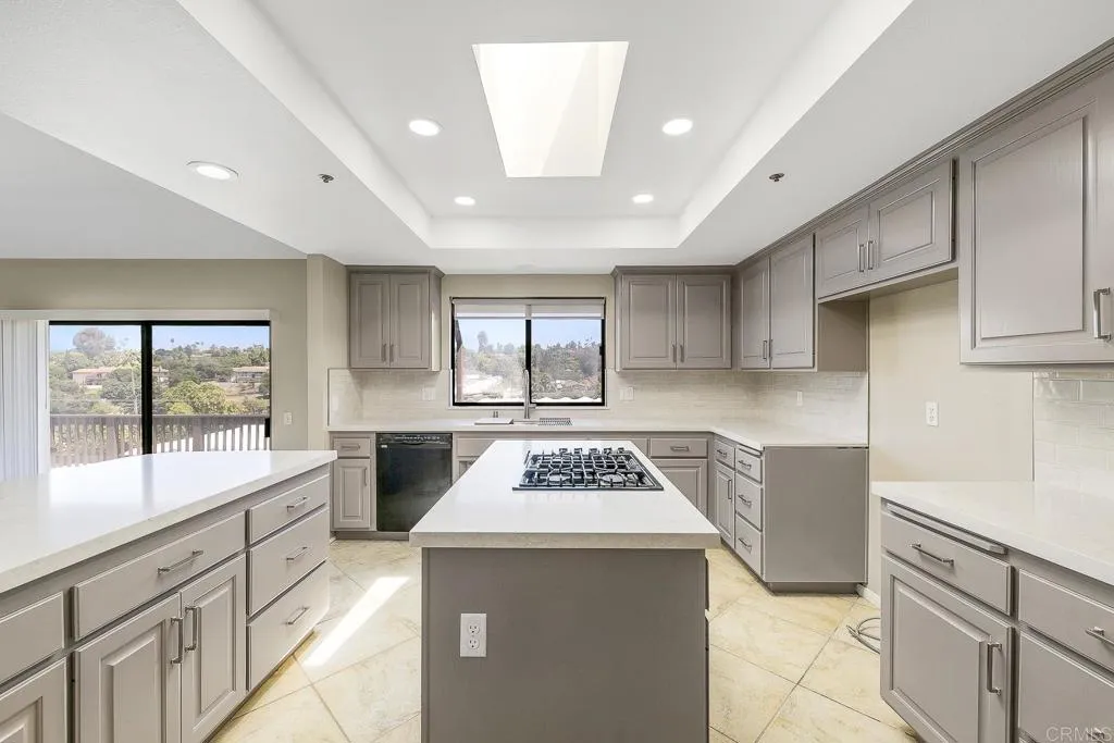 https://cdn.realtyfeed.com/cdn/127/306476589/50b83a3c284ead39b0764b19de9fe5d8.webp