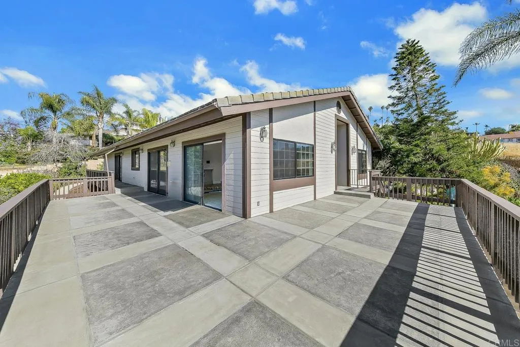 https://cdn.realtyfeed.com/cdn/127/306476589/8feec9ef341f861bca67f9810186061f.webp