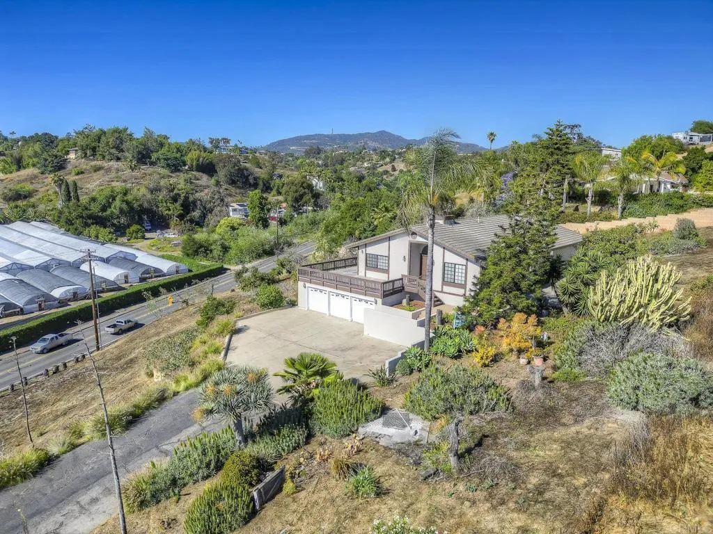 https://cdn.realtyfeed.com/cdn/127/306476589/cad5e4edbf1ca0676ef90dbc0b428447.webp