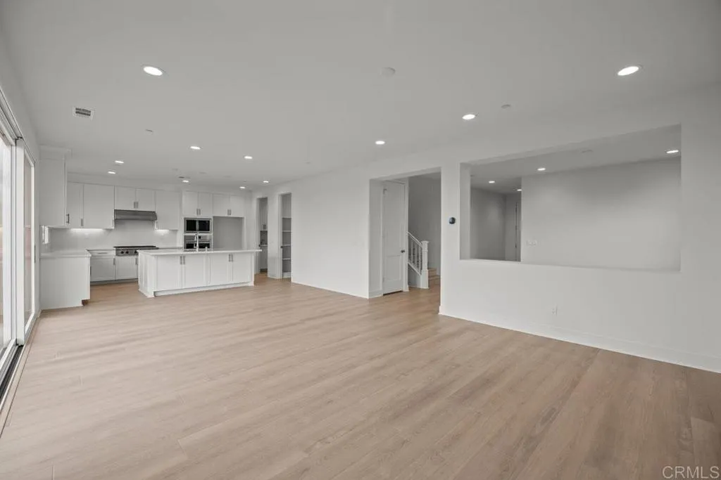 https://cdn.realtyfeed.com/cdn/127/306476765/2b0808a014e32f8d7e82bef9e0c563fc.webp