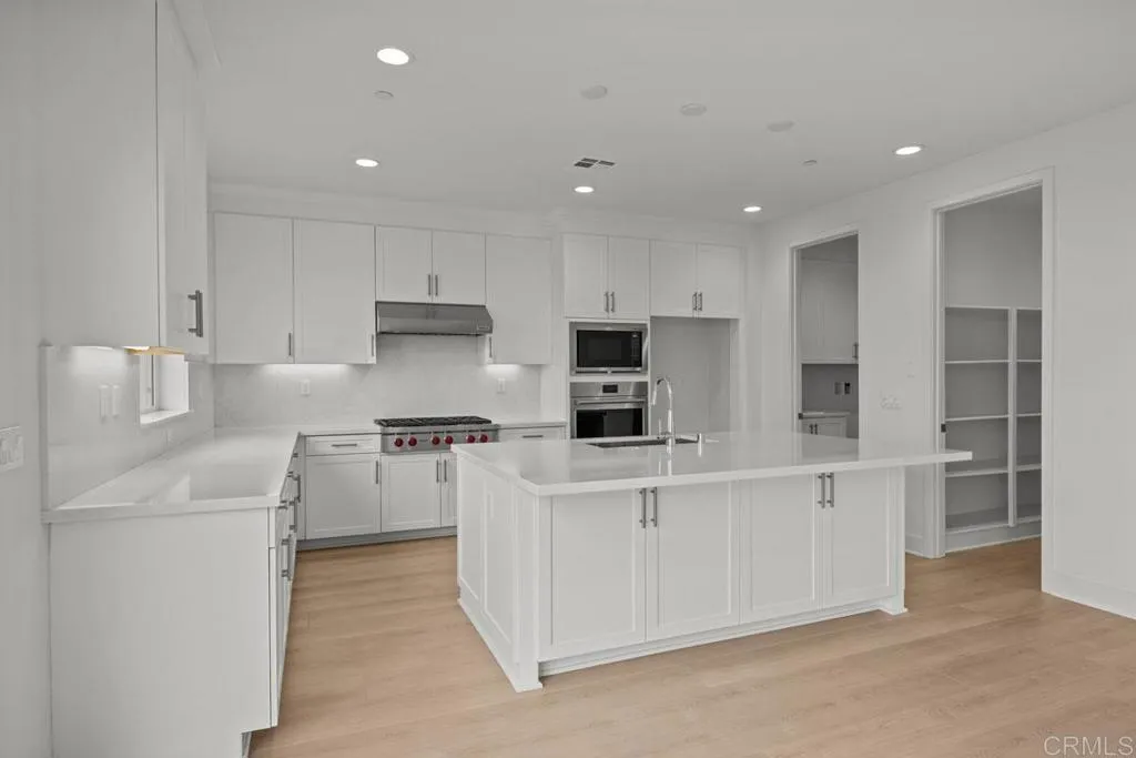 https://cdn.realtyfeed.com/cdn/127/306476765/68de33c16c4b51c7a5e2d8174bf99863.webp