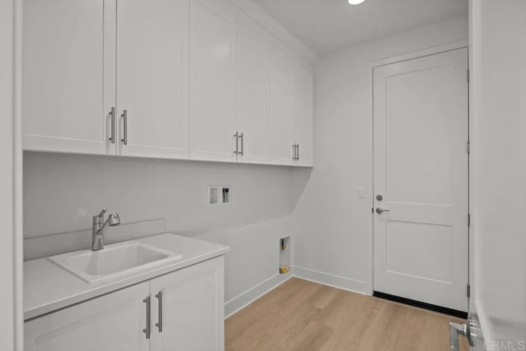 https://cdn.realtyfeed.com/cdn/127/306476765/c29a064c132bf2479f4f9664a40a13b4.webp