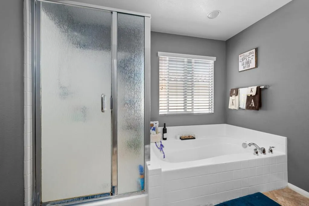 https://cdn.realtyfeed.com/cdn/127/306477008/10c93f2ccc570b5d0fb0ee6bd6818cb6.webp