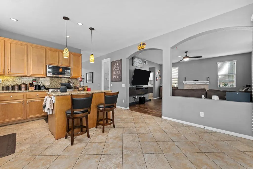 https://cdn.realtyfeed.com/cdn/127/306477008/87b2544f8c186735de4910840ec93fbe.webp