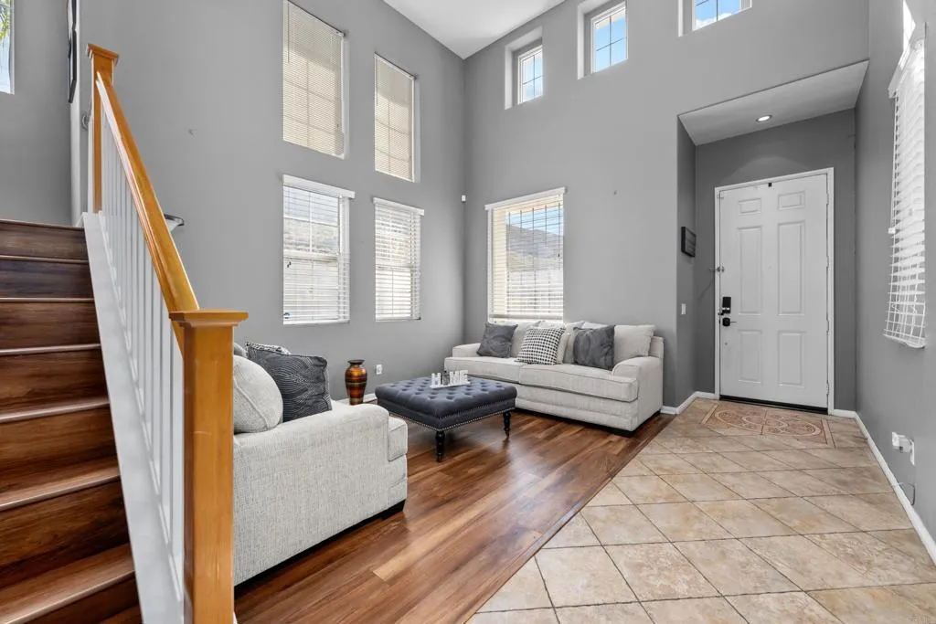 https://cdn.realtyfeed.com/cdn/127/306477008/b34870f90f1a72af061f6f80b65c05f8.webp
