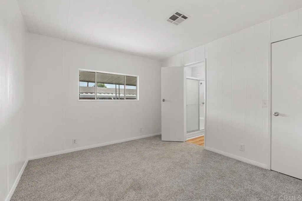 https://cdn.realtyfeed.com/cdn/127/306477052/c68fc42366ecd2ae47c8075201aeb218.webp
