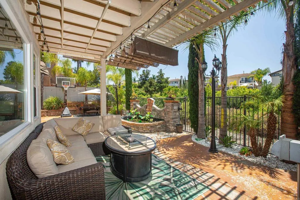 https://cdn.realtyfeed.com/cdn/127/306477059/946791bbed8938f06860d4b203f00909.webp