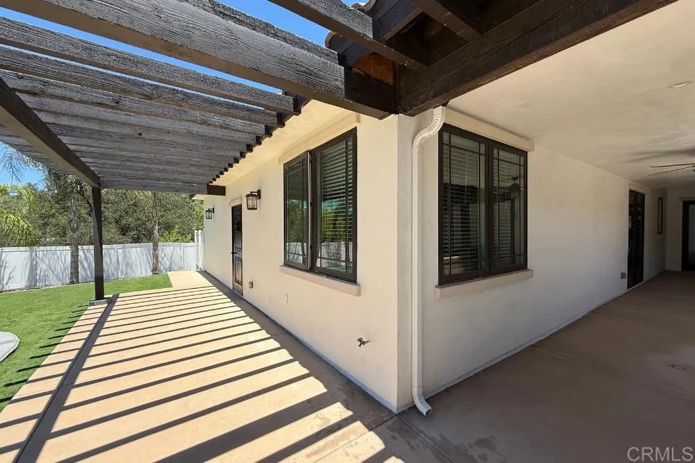 https://cdn.realtyfeed.com/cdn/127/306477071/52bc06a8c6ca5f61690ef63dbc1b00ad.webp
