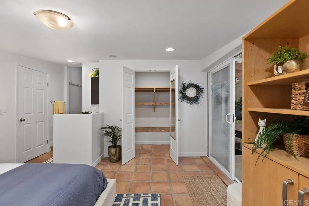 https://cdn.realtyfeed.com/cdn/127/306477073/1a39368a3079a31410aaa42dfd6f9069.webp