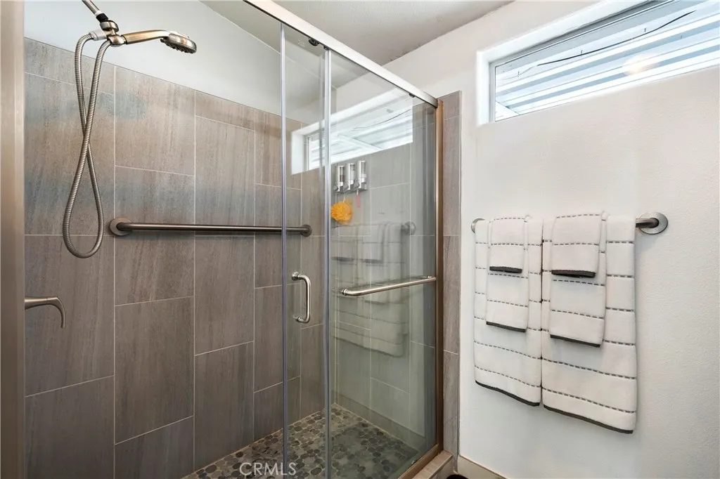 https://cdn.realtyfeed.com/cdn/127/306477083/2ec2c66ada2a3daa5fae60e9893b2cb1.webp