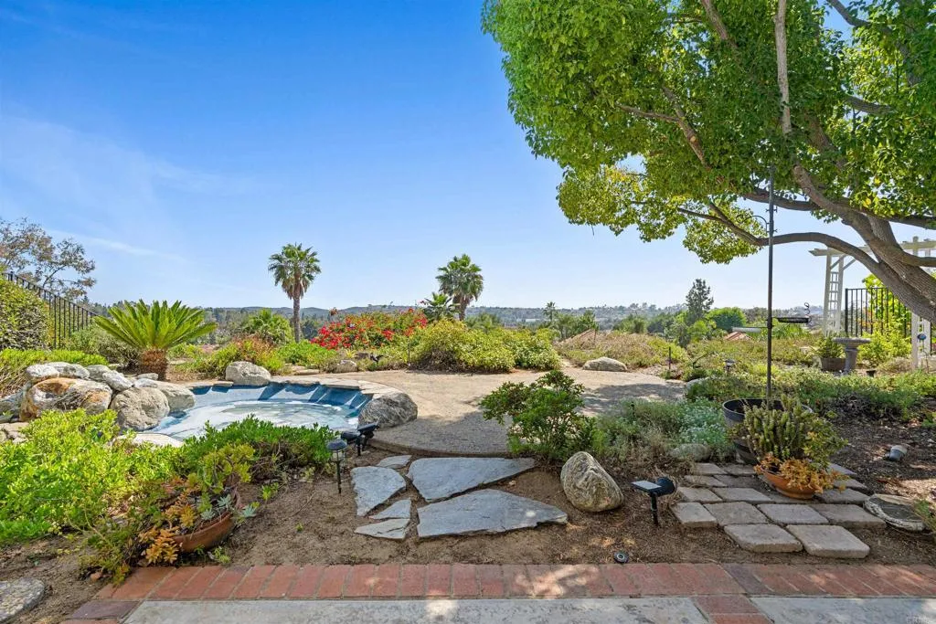 https://cdn.realtyfeed.com/cdn/127/306477153/660c85e072b3cc98189673ba7cb1f7a4.webp