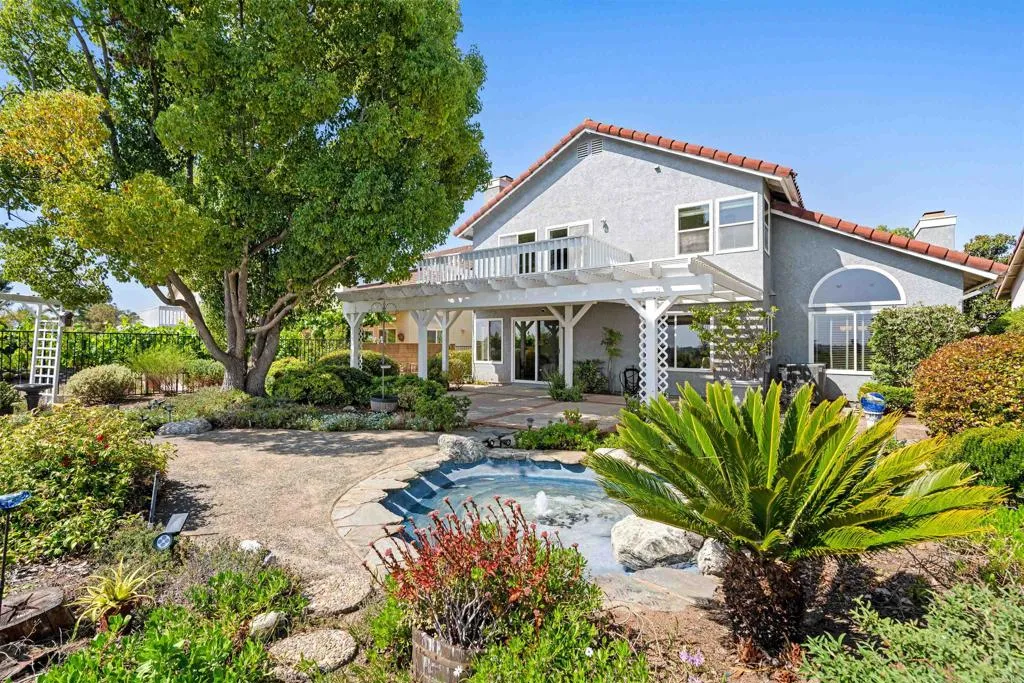 https://cdn.realtyfeed.com/cdn/127/306477153/ba2403cc2ae1be086b57b785e1d915d9.webp