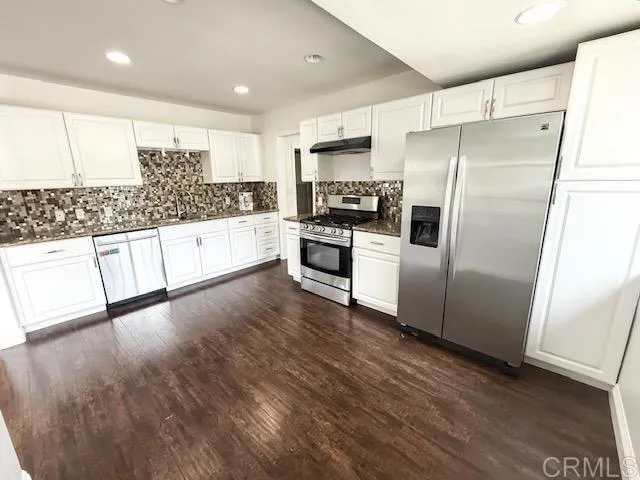 https://cdn.realtyfeed.com/cdn/127/306477155/2cc658989d17dfd6252783af3257478d.webp