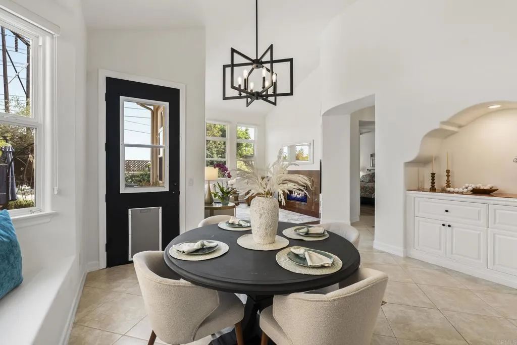 https://cdn.realtyfeed.com/cdn/127/306477173/3be289f287971e732f6a6fe653ea8ee9.webp