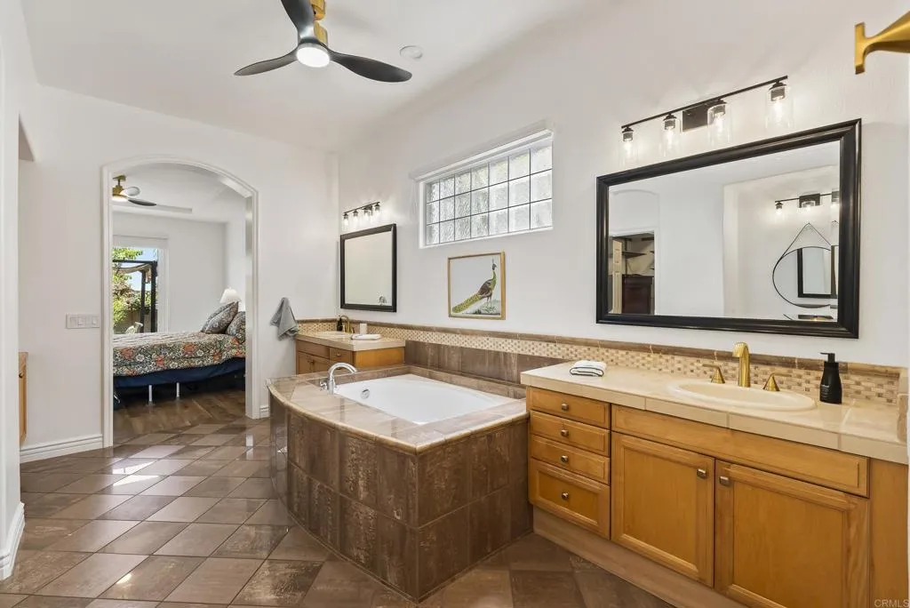 https://cdn.realtyfeed.com/cdn/127/306477173/607436bc71096d83bdb3110f4c294967.webp