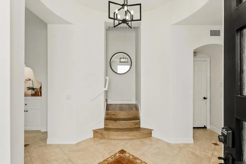 https://cdn.realtyfeed.com/cdn/127/306477173/93d708f407be791eb9399bc1b88fc173.webp