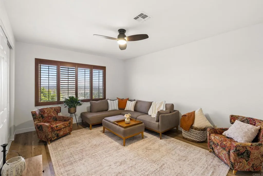 https://cdn.realtyfeed.com/cdn/127/306477173/e87a9e0dd4d22140ccf63c992382d5a5.webp