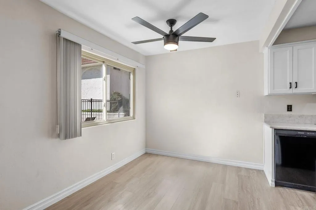 https://cdn.realtyfeed.com/cdn/127/306477195/16f3b3d1b2334f7f93e0ff434109de7c.webp
