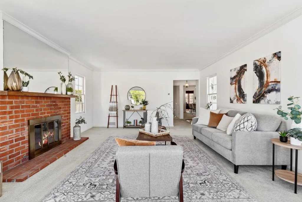 https://cdn.realtyfeed.com/cdn/127/306477239/1d6ae4708848f45171e737a15c412708.webp
