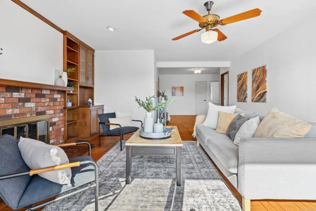 https://cdn.realtyfeed.com/cdn/127/306477239/7fcc8219d13300e323a6e4e5a3b6d749.webp