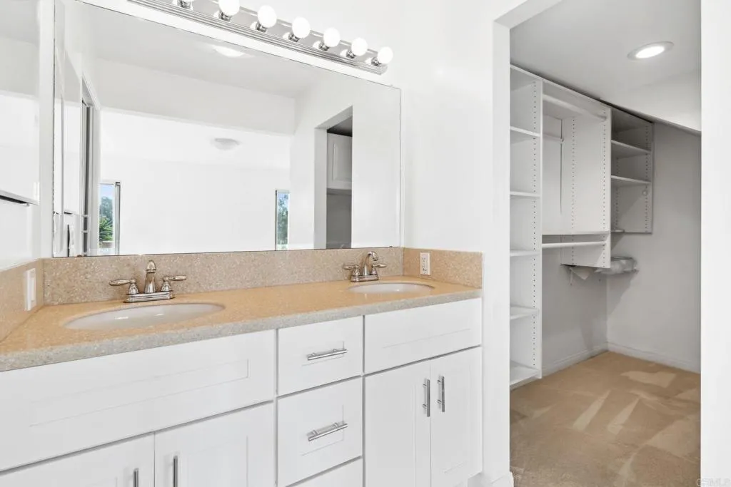 https://cdn.realtyfeed.com/cdn/127/306477239/baea124389e75ee1722777a8206c8813.webp