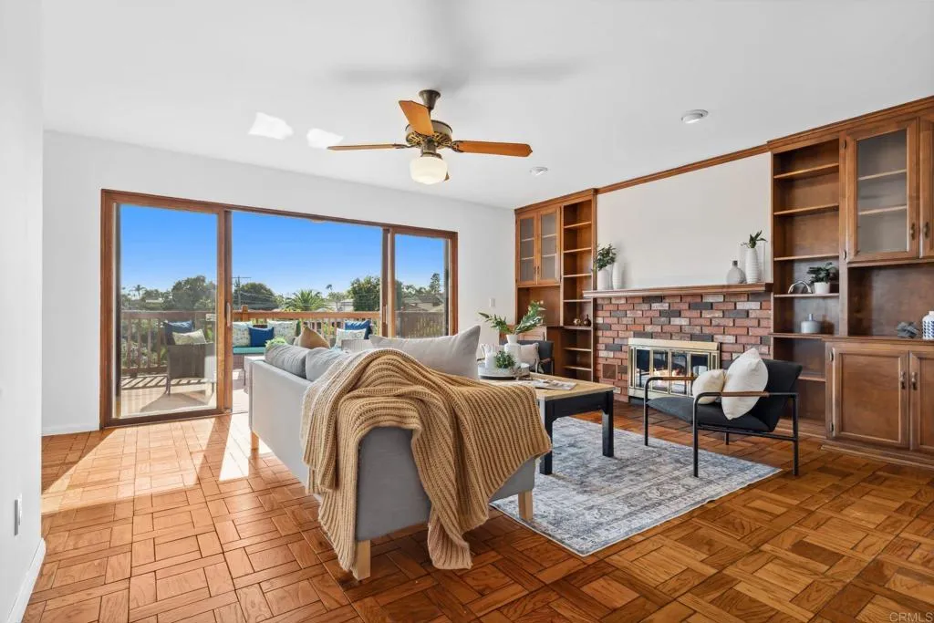 https://cdn.realtyfeed.com/cdn/127/306477239/ceaf202c4d70a8e8efb197579d074aa4.webp