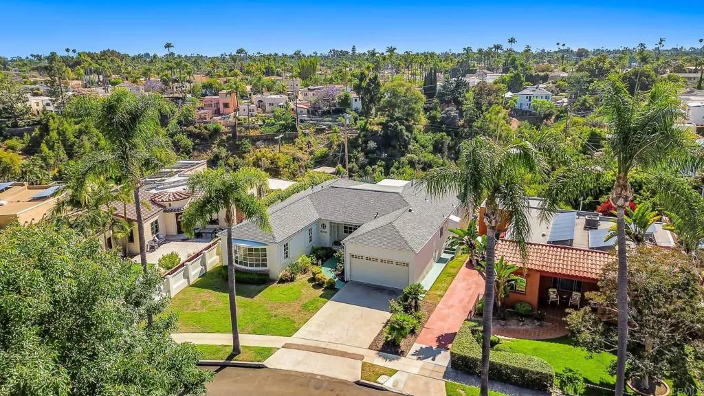 https://cdn.realtyfeed.com/cdn/127/306477239/e9e3d9555d120779da78875d4771fea0.webp