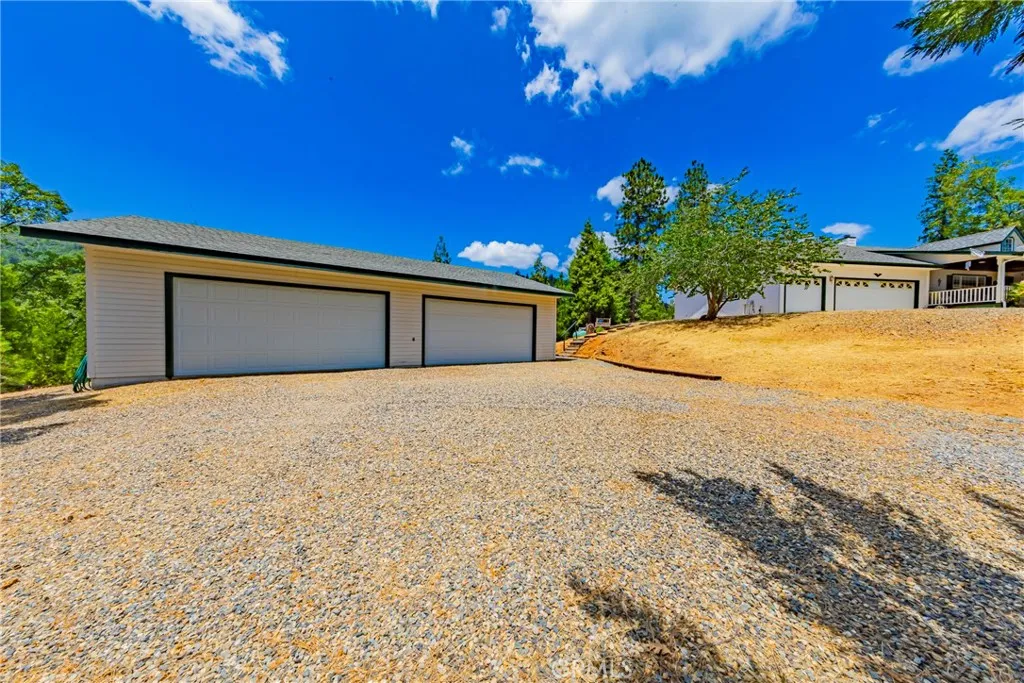 53235 Finegold Creek Court, North Fork, CA 93643 - Photo 3 of 75, North Fork, CA