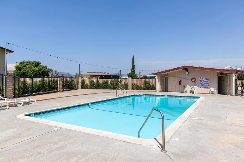 https://cdn.realtyfeed.com/cdn/127/306477284/e096be5f9b2a1e0eabb6e01f75f6ac38.webp