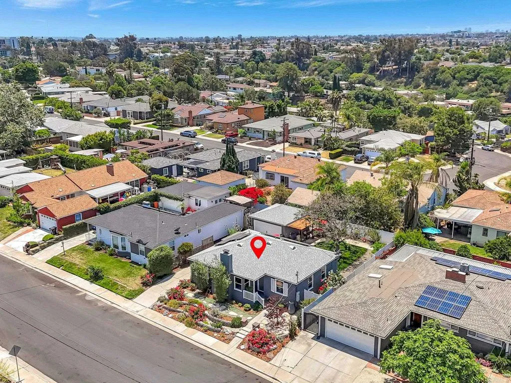 https://cdn.realtyfeed.com/cdn/127/306477307/812cc07fe8dd6090b7e087d49caf05dd.webp