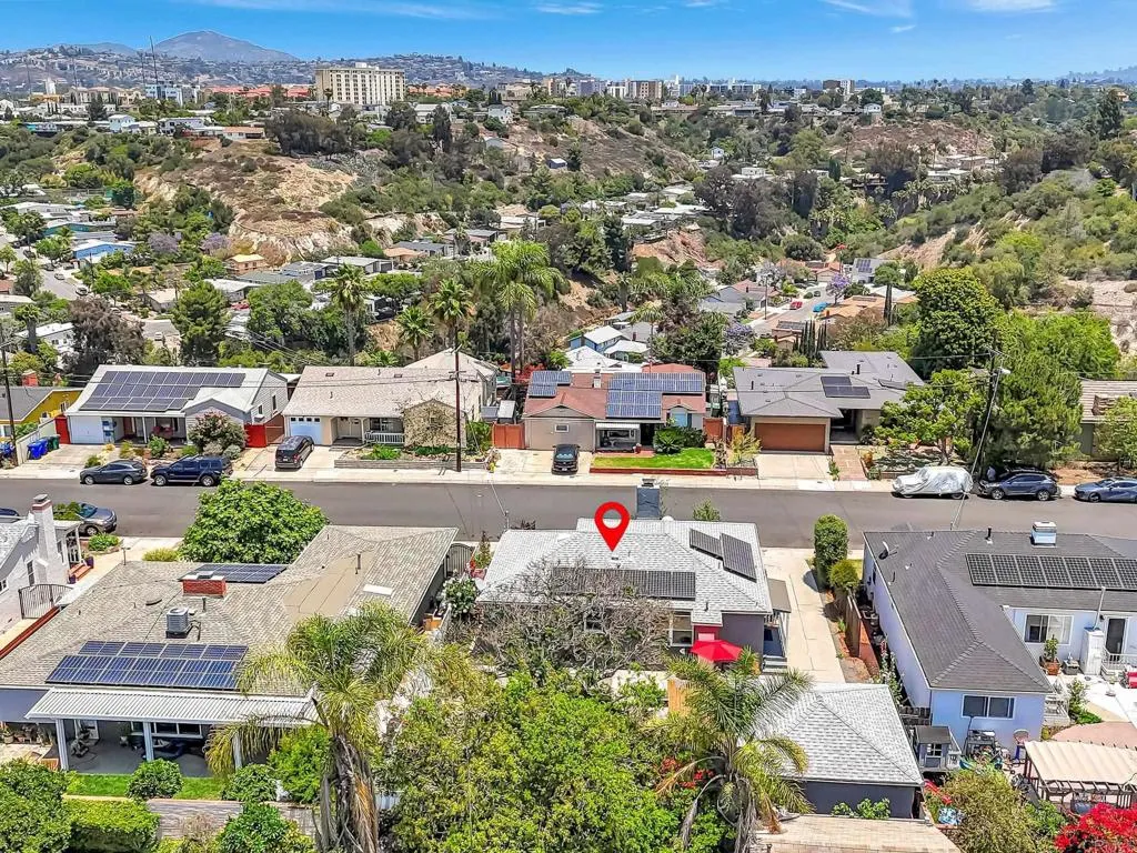 https://cdn.realtyfeed.com/cdn/127/306477307/e09932623edf454068fe9e69d72de341.webp