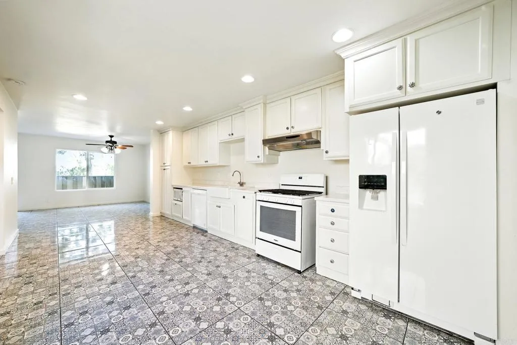 Photo #10: PTP2504791 Listing: Photo #10