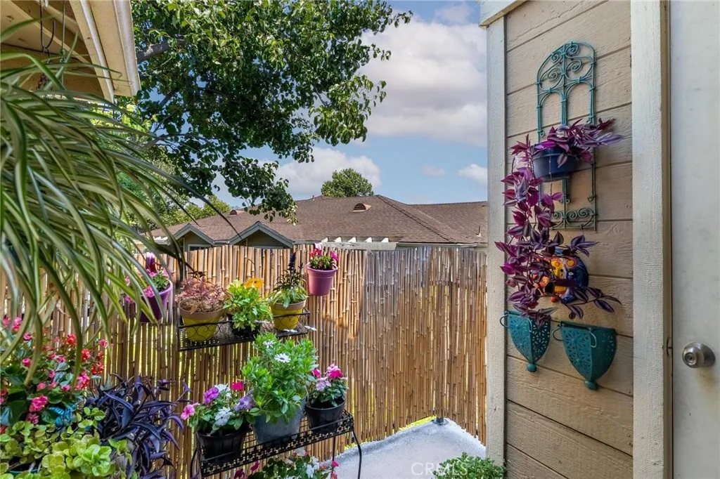 https://cdn.realtyfeed.com/cdn/127/306477386/48edab7bdc223954fada7006a1e877b5.webp