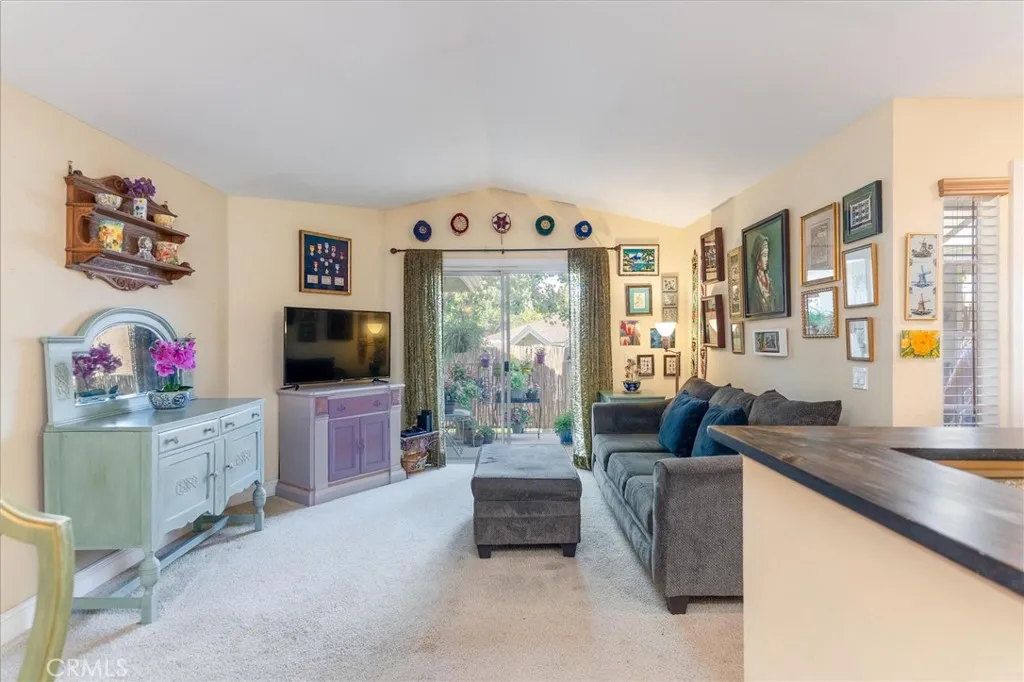 https://cdn.realtyfeed.com/cdn/127/306477386/55bc412b45ea7a6ed912b110aca06746.webp