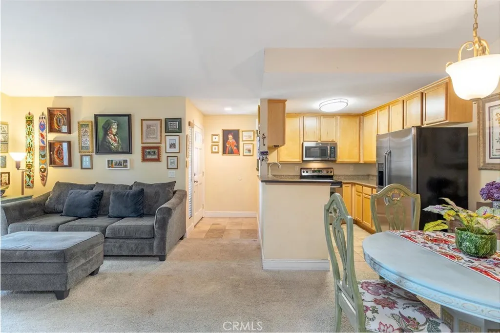 Photo #8: SW25143498 Listing: Photo #8